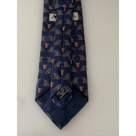 Aquascutum 100% Silk Tie Navy Blue Made in England Cool Beach Theme Vintage 3.75 - Picture 15 of 16